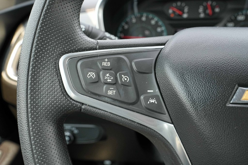 Used 2022 Chevrolet Equinox LS AWD/4WD image 36