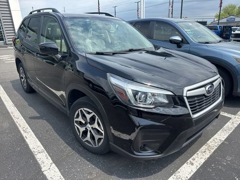 Used 2020 Subaru Forester Premium w/ Popular Package #1 AWD/4WD image 4