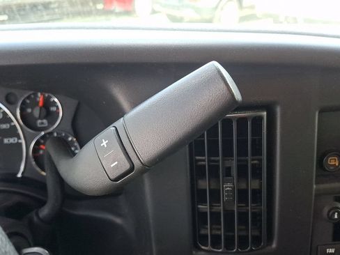 Certified 2024 Chevrolet Express 2500 w/ Driver Convenience Package RWD image 15