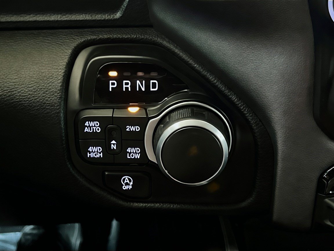 Used 2022 RAM 1500 Big Horn AWD/4WD image 12