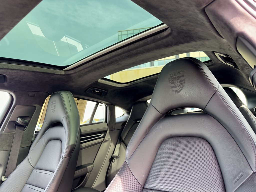 Certified 2023 Porsche Panamera 4 AWD/4WD image 27
