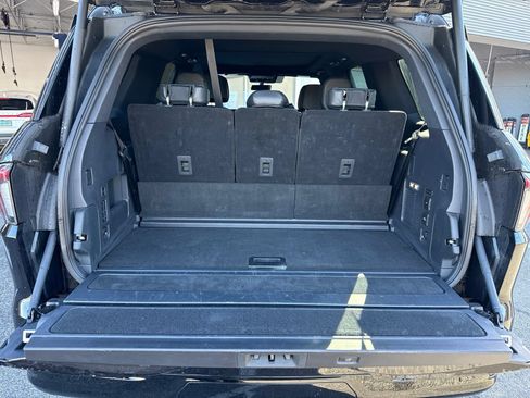Used 2025 Lincoln Navigator Reserve w/ Jet Appearance Package AWD/4WD image 20