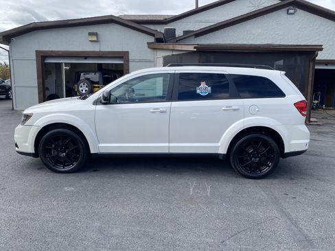 Used 2015 Dodge Journey SXT w/ Sun/Sound Group image 8