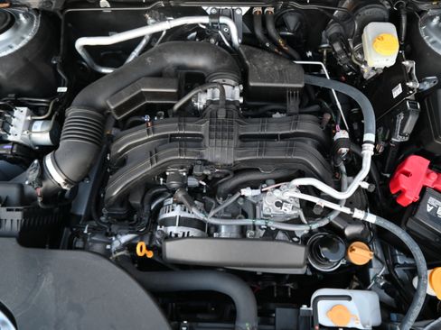 Certified 2025 Subaru Outback image 33