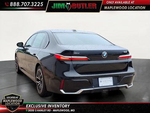 Used 2025 BMW 740i xDrive AWD/4WD image 2