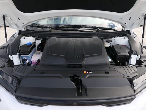 New 2025 Kia EV6 Light w/ Light LR Technology Package RWD image 26