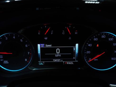 Used 2022 Chevrolet Traverse LS AWD/4WD image 29