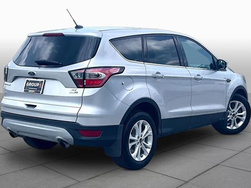 Used 2017 Ford Escape SE AWD/4WD image 13