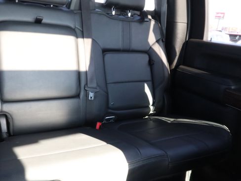 Used 2022 Chevrolet Silverado 2500 High Country w/ Safety Package II image 12