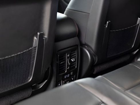 Used 2022 Dodge Durango R/T w/ Blacktop Package AWD/4WD image 59