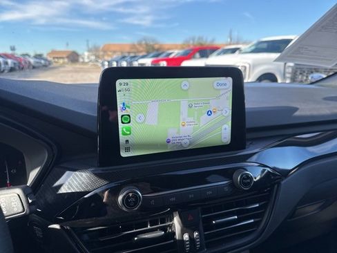 Used 2025 Ford Escape ST-Line image 3