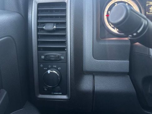 Used 2014 RAM 2500 Tradesman image 27