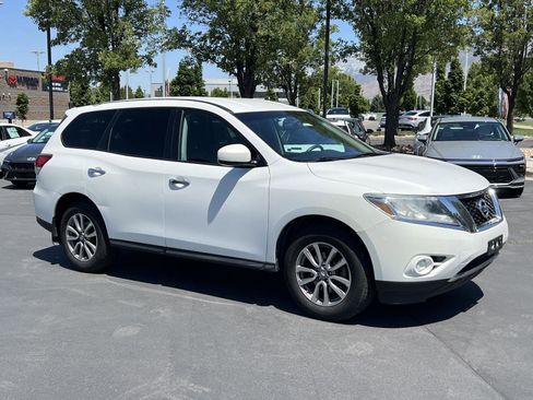 Used 2013 Nissan Pathfinder S AWD/4WD image 5