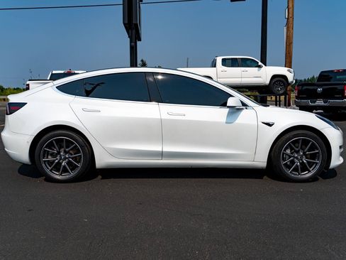 Used 2019 Tesla Model 3 Standard Range Plus RWD image 8