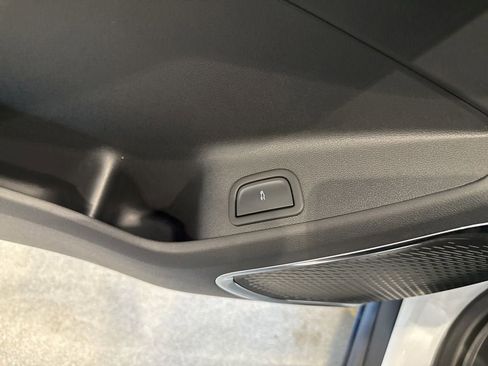 New 2025 GMC Acadia Elevation w/ Elevation Premium Package image 24