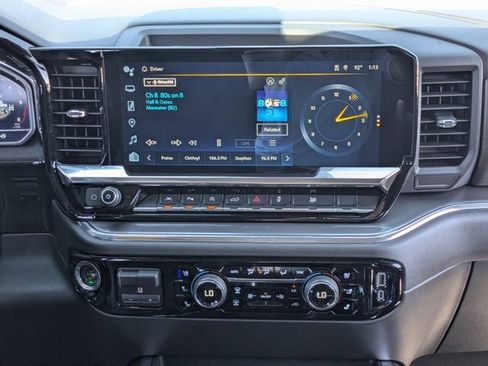 Used 2025 Chevrolet Silverado 1500 High Country w/ High Country Premium Package image 17