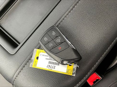 Used 2022 Chevrolet Silverado 1500 LT Trail Boss w/ LT Trail Boss Premium Package image 10