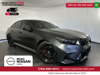 Used 2025 BMW M5 w/ Carbon Package video 1