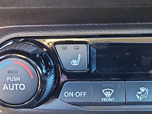 New 2026 Nissan Kicks SV w/ SV Premium Package image 9