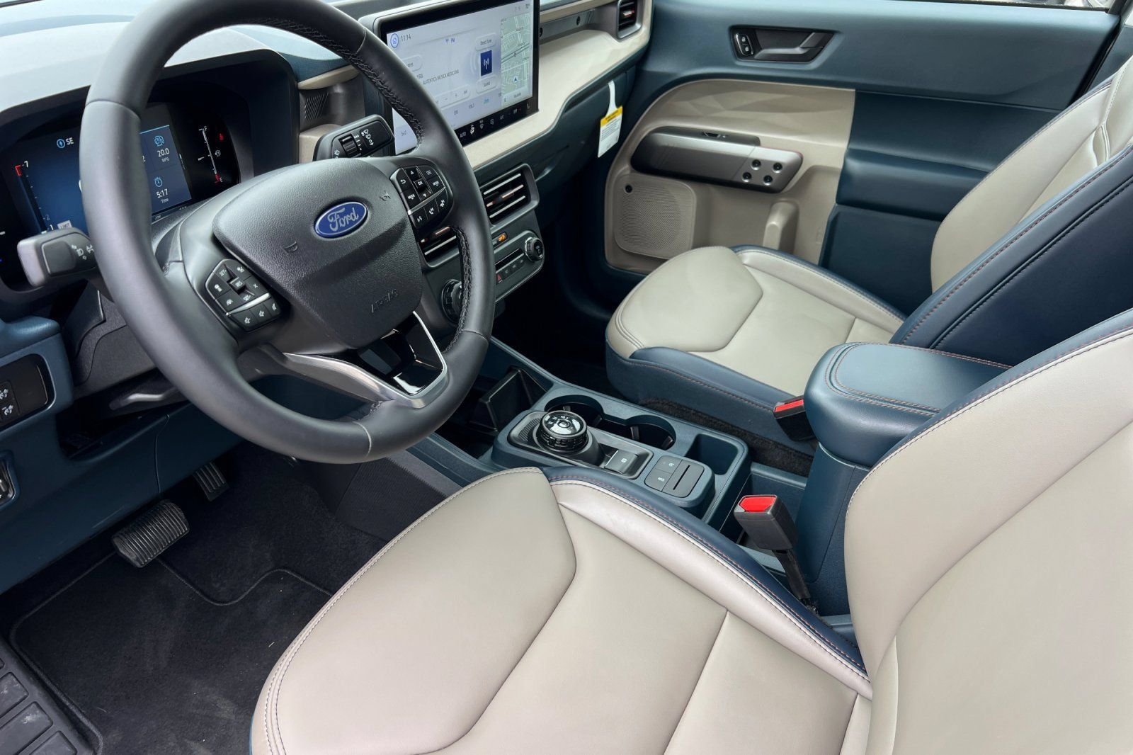 Used 2026 Ford Maverick Lariat w/ 4K Tow Package AWD/4WD image 10