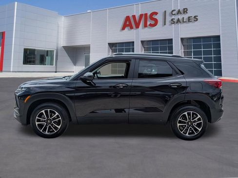 Used 2025 Chevrolet TrailBlazer LT AWD/4WD image 11