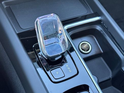 New 2026 Volvo XC60 B5 Plus w/ Climate Package image 24