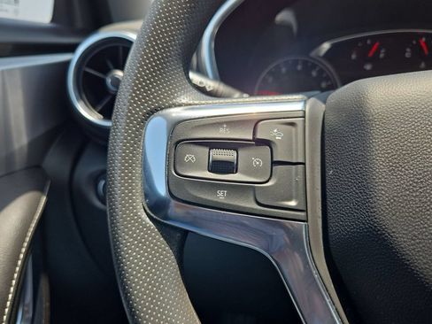 Used 2025 Chevrolet Blazer LT FWD image 20