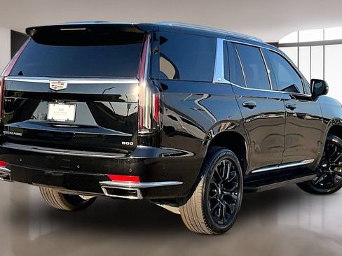 Used 2023 Cadillac Escalade Premium Luxury RWD image 2