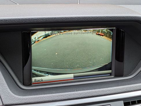 Used 2013 Mercedes-Benz E 350 4MATIC Sedan image 26