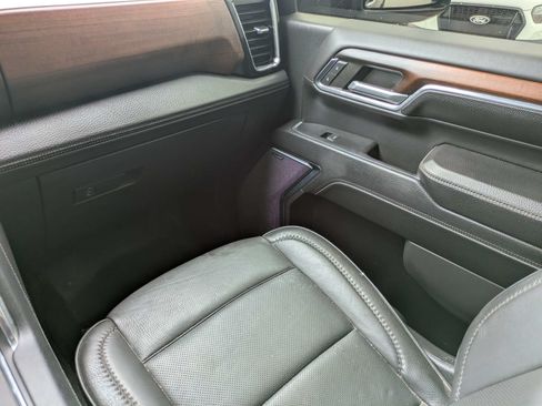 Used 2024 GMC Sierra 2500 Denali w/ Denali Reserve Package AWD/4WD image 19