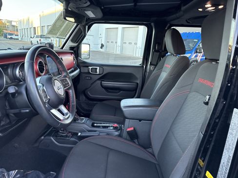 Certified 2021 Jeep Wrangler Unlimited Rubicon w/ Xtreme Recon 35" Tire Package image 18