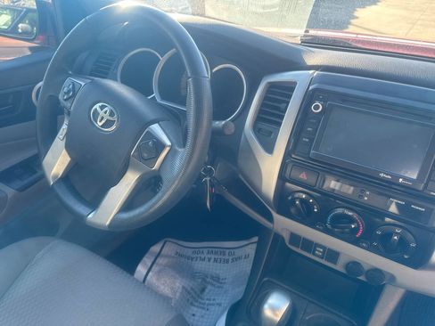 Used 2014 Toyota Tacoma 2WD Double Cab w/ SR5 Package image 16