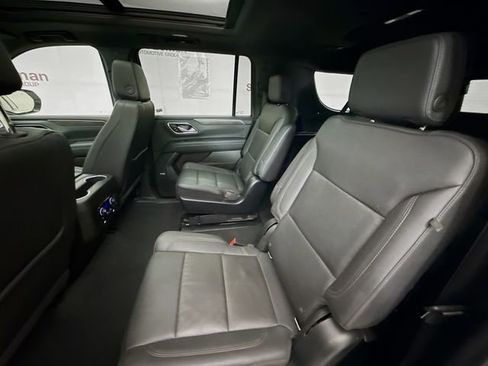 Used 2022 Chevrolet Suburban Z71 w/ Z71 Off-Road Package AWD/4WD image 28