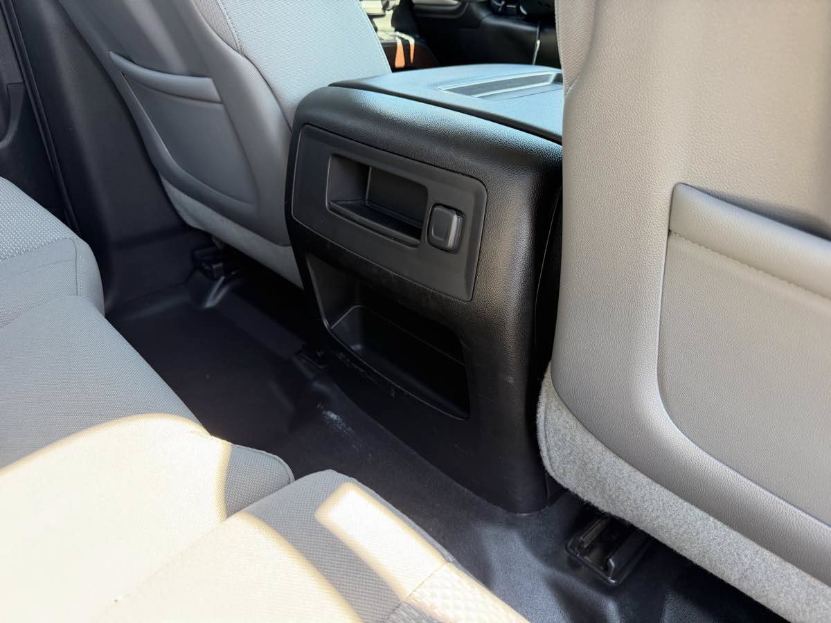 Used 2015 GMC Sierra 1500 SLE AWD/4WD image 19