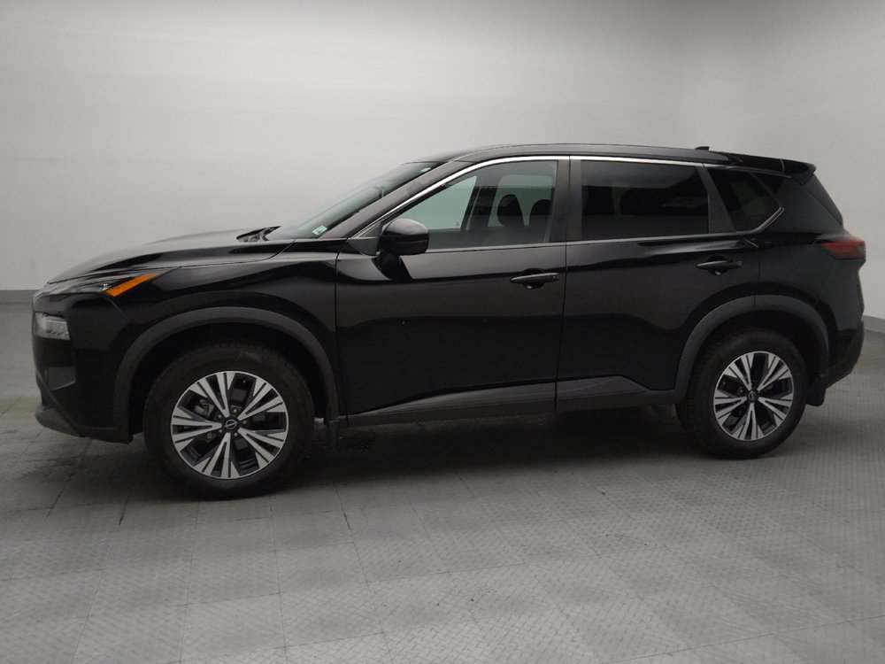 Used 2022 Nissan Rogue SV FWD image 2