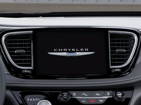 Used 2026 Chrysler Pacifica Select AWD/4WD image 18