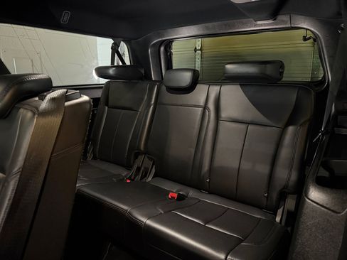 Used 2021 Ford Expedition Max XLT image 12