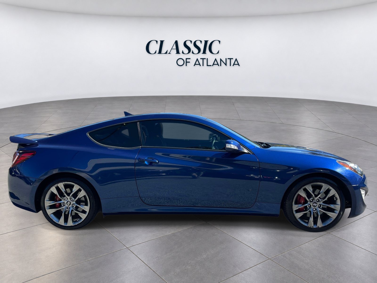 Used 2015 Hyundai Genesis 3.8 RWD image 6