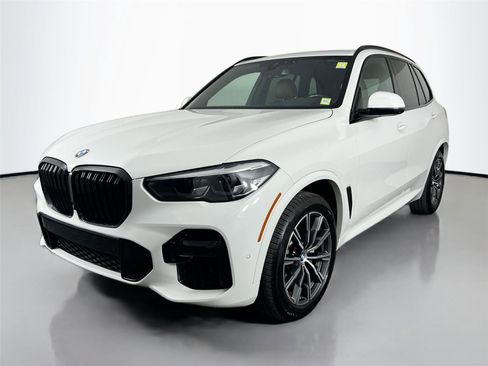 Used 2023 BMW X5 xDrive40i w/ M Sport Package AWD/4WD image 2