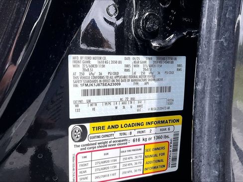 Used 2025 Ford Expedition Max Active AWD/4WD image 36