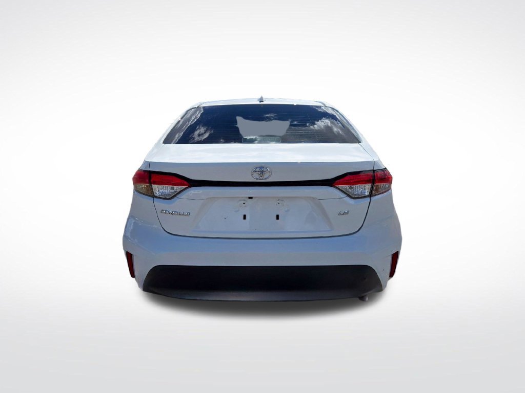 Used 2023 Toyota Corolla LE FWD image 6