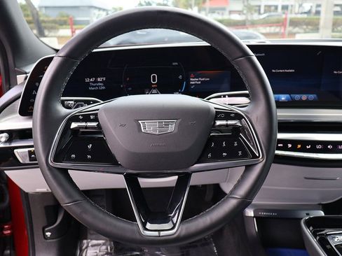 Used 2024 Cadillac Lyriq Sport RWD image 40