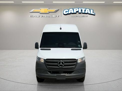 Used 2025 Mercedes-Benz Sprinter 2500 image 10