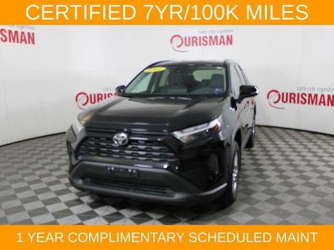 Used 2025 Toyota RAV4 XLE AWD/4WD image 1
