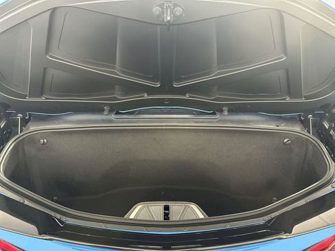 Used 2021 Chevrolet Corvette Stingray Convertible w/ Z51 Performance Package image 22