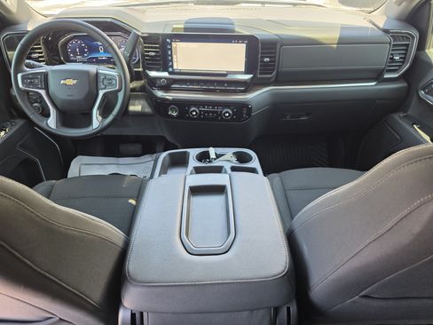 Used 2023 Chevrolet Silverado 1500 LT AWD/4WD image 18