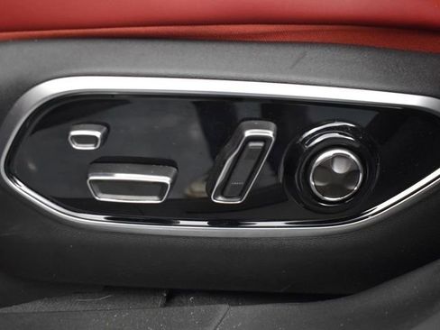 Used 2025 Jeep Wagoneer S Launch Edition w/ Trailer Tow Group image 14