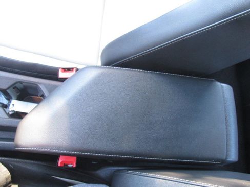 Used 2019 Volkswagen Jetta R-Line image 39