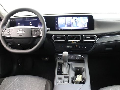 New 2026 Nissan Sentra SV image 9