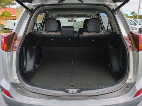 Used 2014 Toyota RAV4 Limited image 12